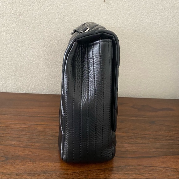 Black Chevron Quilted 15" Large Leather Convertible Crossbody Shoulder Bag C6 - Picture 4 of 13